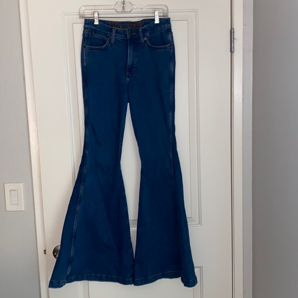 Wrangler Flare Jeans size 27x34